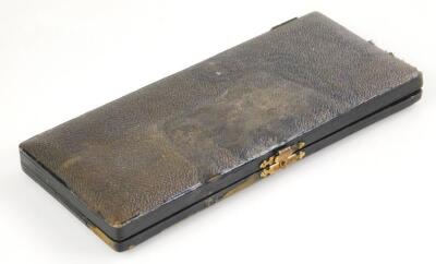 An Edwardian silver handled travelling manicure set - 6