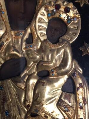 A Polish late 19thC icon of The Holy Mother and Child - 4