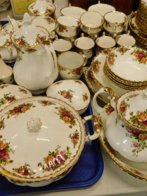 A large quantity of Royal Albert Old Country Roses pattern tea and dinner ware etc. - 3