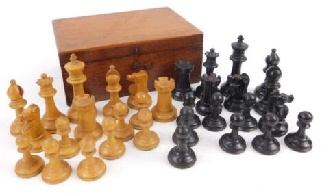 A Staunton pattern turned wooden chess set