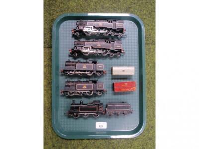 Five 00 gauge locomotives