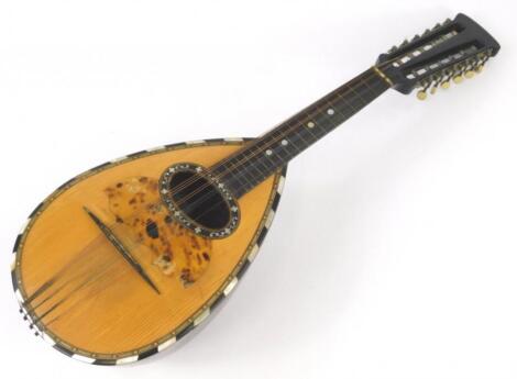 An early 20thC Neapolitan mandolin