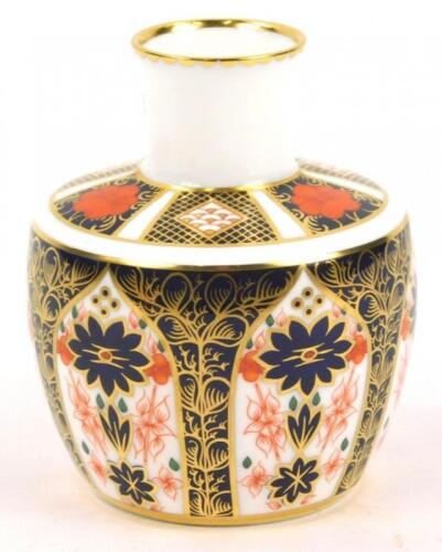 A Royal Crown Derby 1128 pattern Imari vase