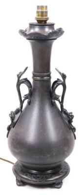 A Japanese Meji period bronze vase - 3