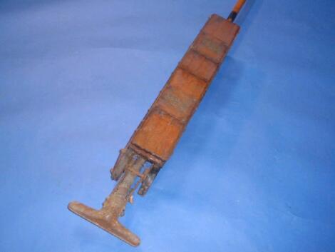 An early 20thC Daisy Sweeper model No.2