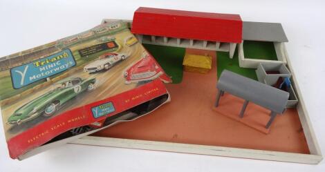 A mid 20thC Tri-ang Minic N1525 Motorways racing set