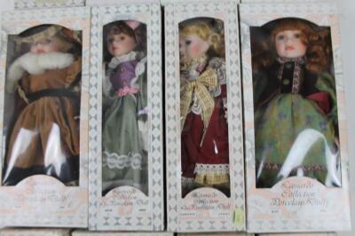 Various boxed Leonardo Collection dolls - 3