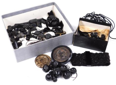 A quantity of jet and jet style jewellery