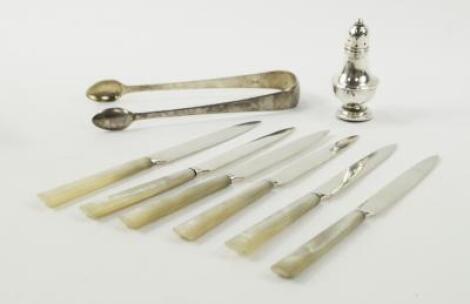 A set of six George V silver and mother of pearl handled fruit knives