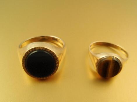 Two stone set gentleman's 9ct gold signet rings