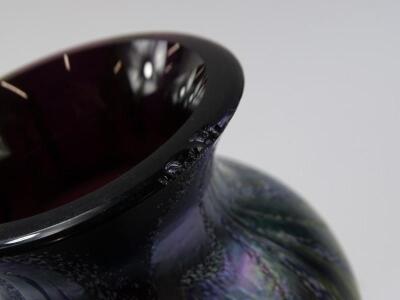 A 20thC iridescent Ditchfield style glass vase - 3