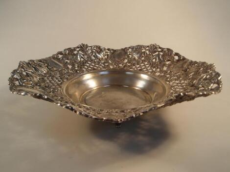 A Spanish white metal bowl