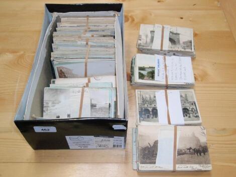 A quantity of early 20thC postcards