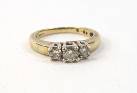 A 9ct gold dress ring