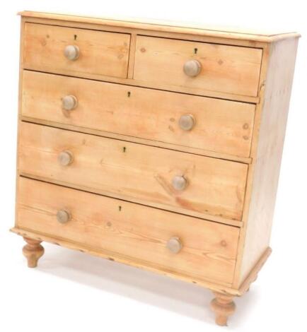 A Victorian pine chest of drawers