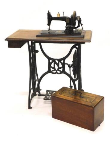 A late 19thC early 20thC Naumann sewing machine