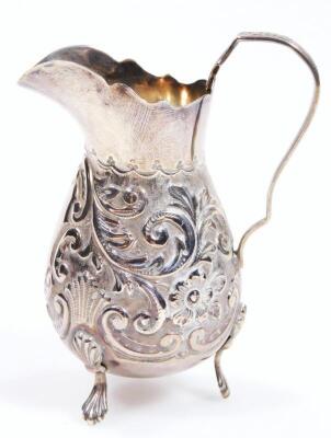 An Edwardian silver jug