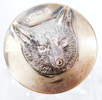 An Elizabeth II fox head silver cork stopper - 2