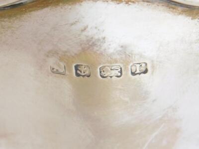 A George V silver footed bowl - 2