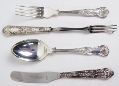 A Harlequin Elizabeth II silver and silver plated canteen of cutlery - 3