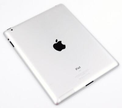 An Apple Ipad 16GB tablet - 2