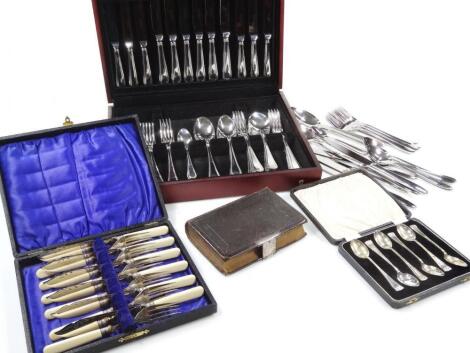 A Butler stainless steel canteen of cutlery