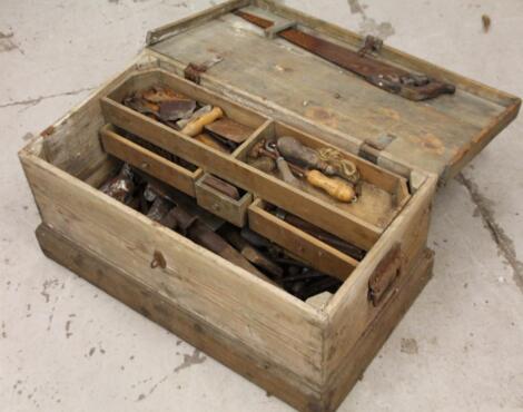 An early 20thC stripped pine tool box