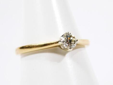 A 9ct dress ring