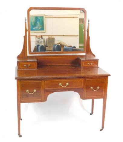 An Edwardian mahogany and cross banded dressing table