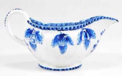 An 18thC Derby blue and white sauce boat - 9