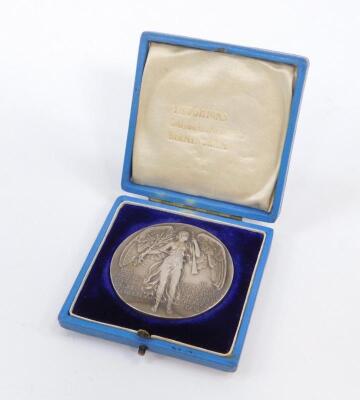 An Olympic Games 1908 commemorative silver medallion