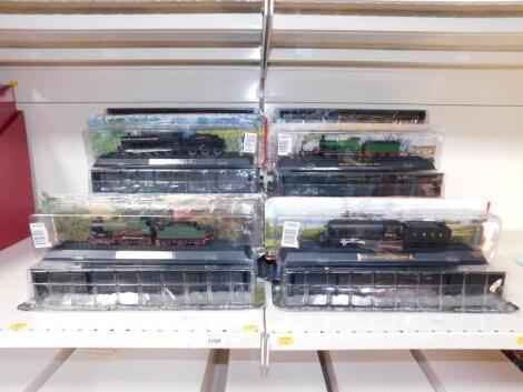 Amer Com 00 gauge models of static locomotives