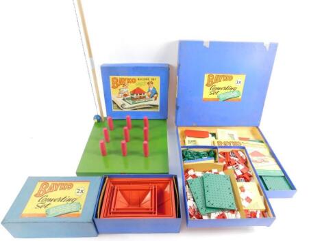 A Bayko building set 3X