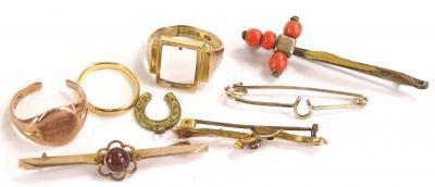 Various 9ct gold and other jewellery