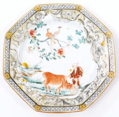 A pair of oriental porcelain plates - 4