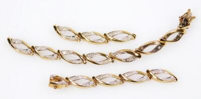 A 9ct gold bracelet