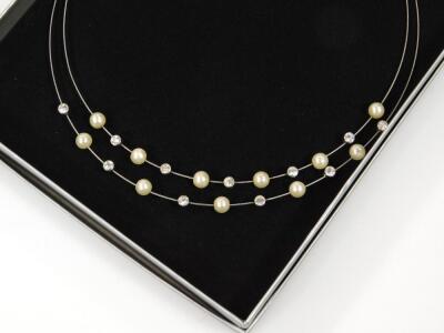 A quantity of modern costume jewellery - 10