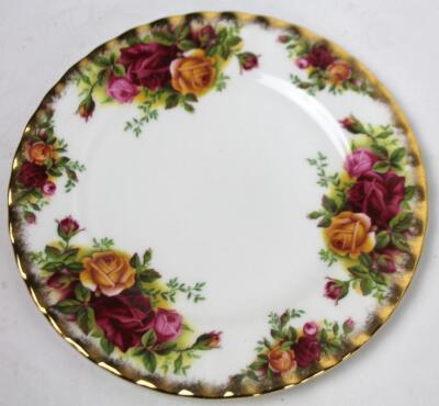 A Royal Albert Old Country Roses part service - 2