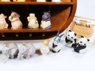 A Franklin Mint Jonathan Goode Noah's Ark sculpture cruet stet - 3