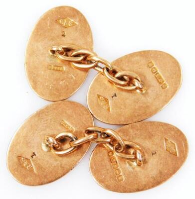 A pair of 9ct gold cufflinks - 3