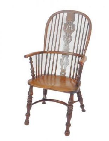 A 19thC yew and elm Windsor chair