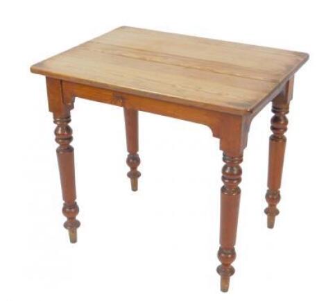 *A Victorian pine and striped pine kitchen table