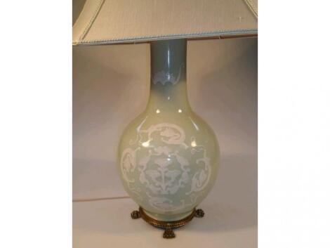 A Celadon pottery table lamp