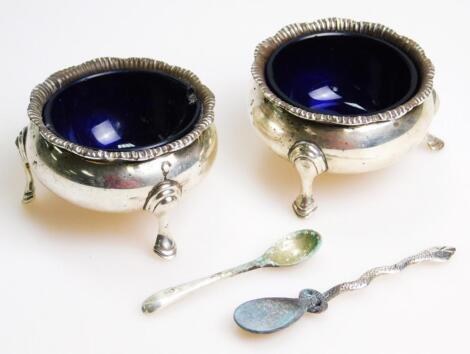 Two George V silver open salts