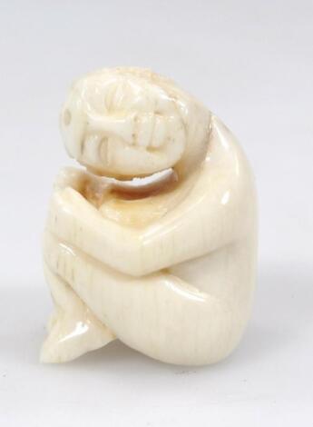 A Japanese Taisho period ivory netsuke