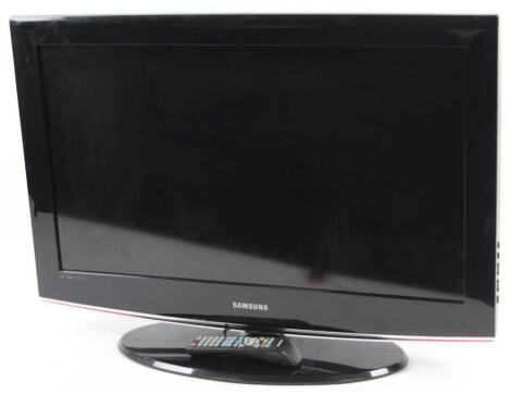 A Samsung 32 inch colour television