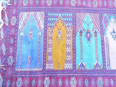 A Persian style multi mihrab prayer rug - 2