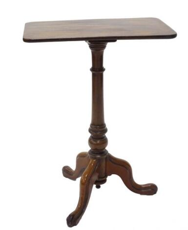 A 19thC mahogany occasional table