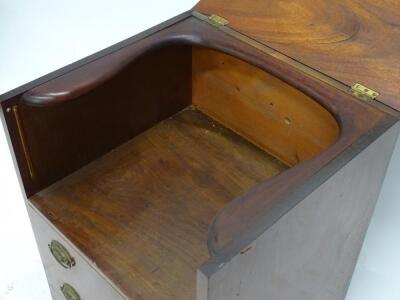 An early 19thC mahogany commode - 3