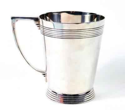 A Mappin & Webb silver plated tankard designed by Keith Murray c1930's